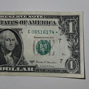 United States RARE $1 Bill Star Note Series 2017A G06516174* (B234)